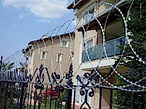 Düzlemsel Jiletli Tel Sistemleri