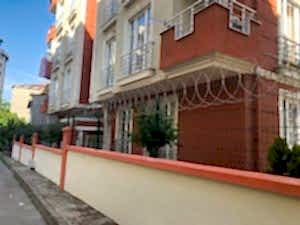 panel çit ve jiletli tel uygulaması